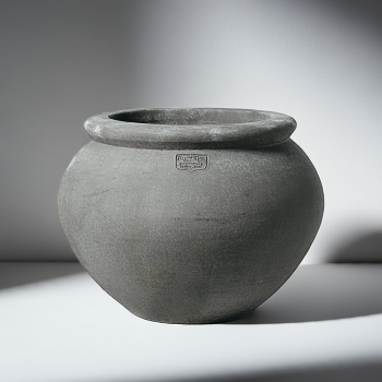 grauer Terracotta Topf