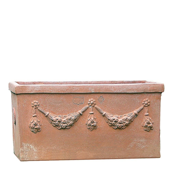 Blumenkasten mit klassischer Girlande