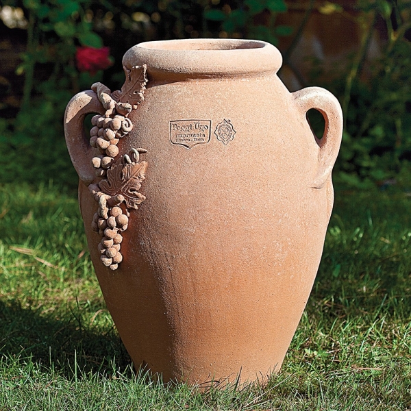 verzierter Terracotta Krug
